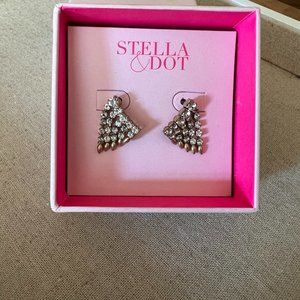 Stella & Dot Renegade Ear Crawler earrings